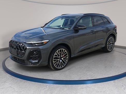 New 2026 Audi SQ5 Premium Plus image 1