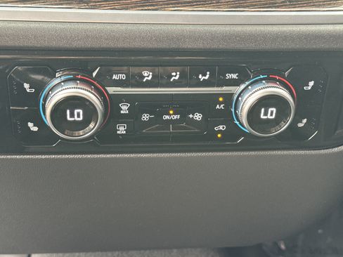 Used 2022 GMC Sierra 1500 Elevation image 52