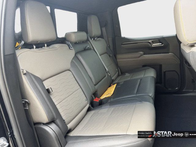 Used 2022 Chevrolet Silverado 1500 ZR2 w/ Technology Package AWD/4WD image 24
