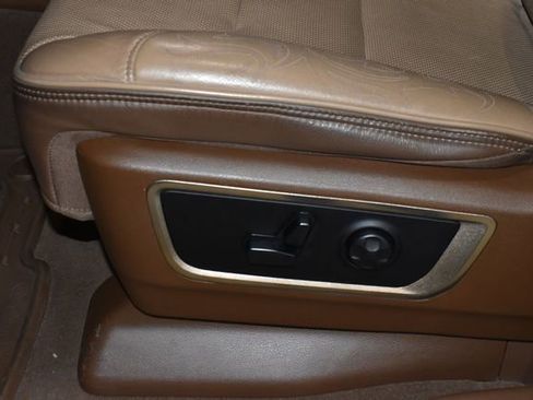 Used 2019 RAM 1500 Laramie Longhorn image 14