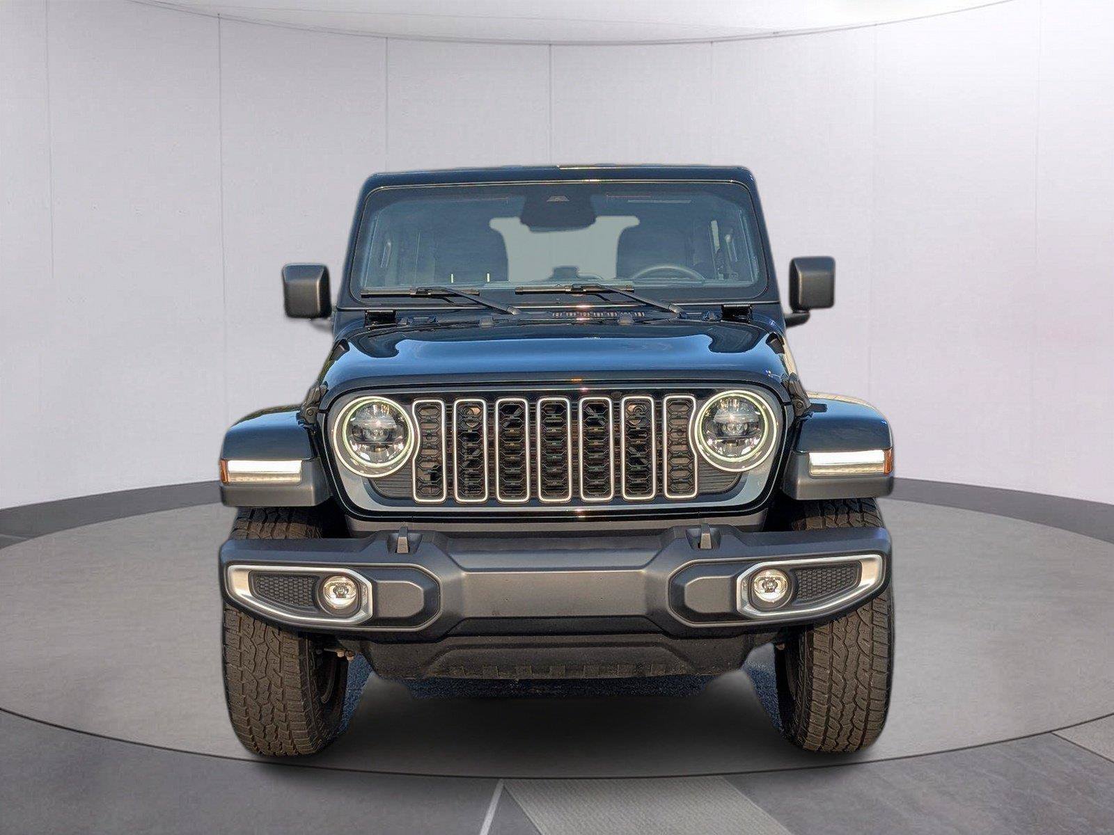 Used 2025 Jeep Wrangler Unlimited Sahara AWD/4WD image 10