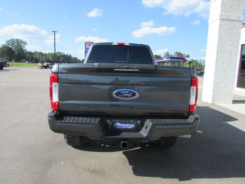 Used 2019 Ford F250 Lariat w/ Lariat Ultimate Package image 8