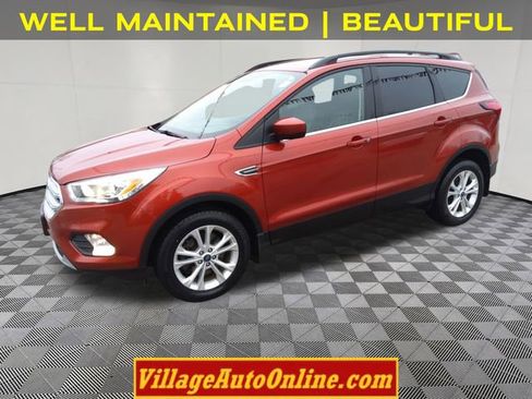Used 2019 Ford Escape SEL image 1