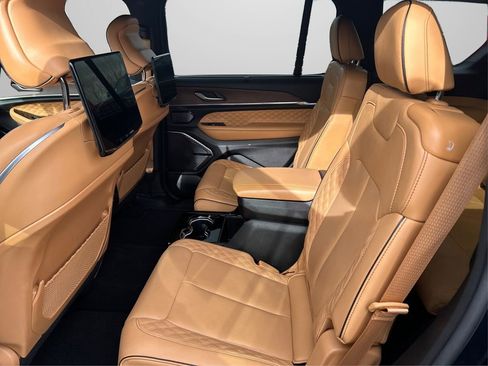 Used 2024 Jeep Grand Cherokee L Summit w/ Advanced Protech Group IV image 10