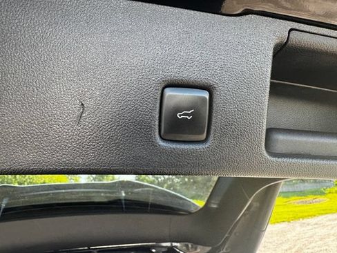 Used 2024 Ford Escape ST-Line FWD image 18