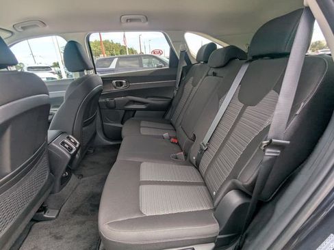 New 2026 Kia Sorento LX FWD image 16
