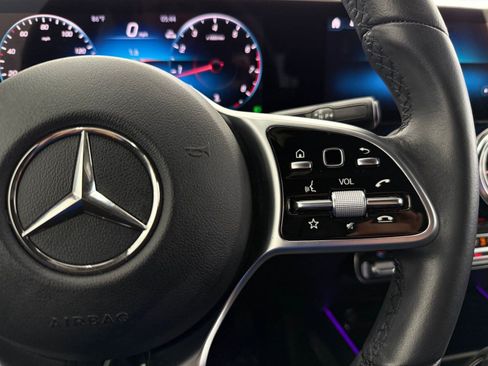 Certified 2023 Mercedes-Benz GLA 250 image 27
