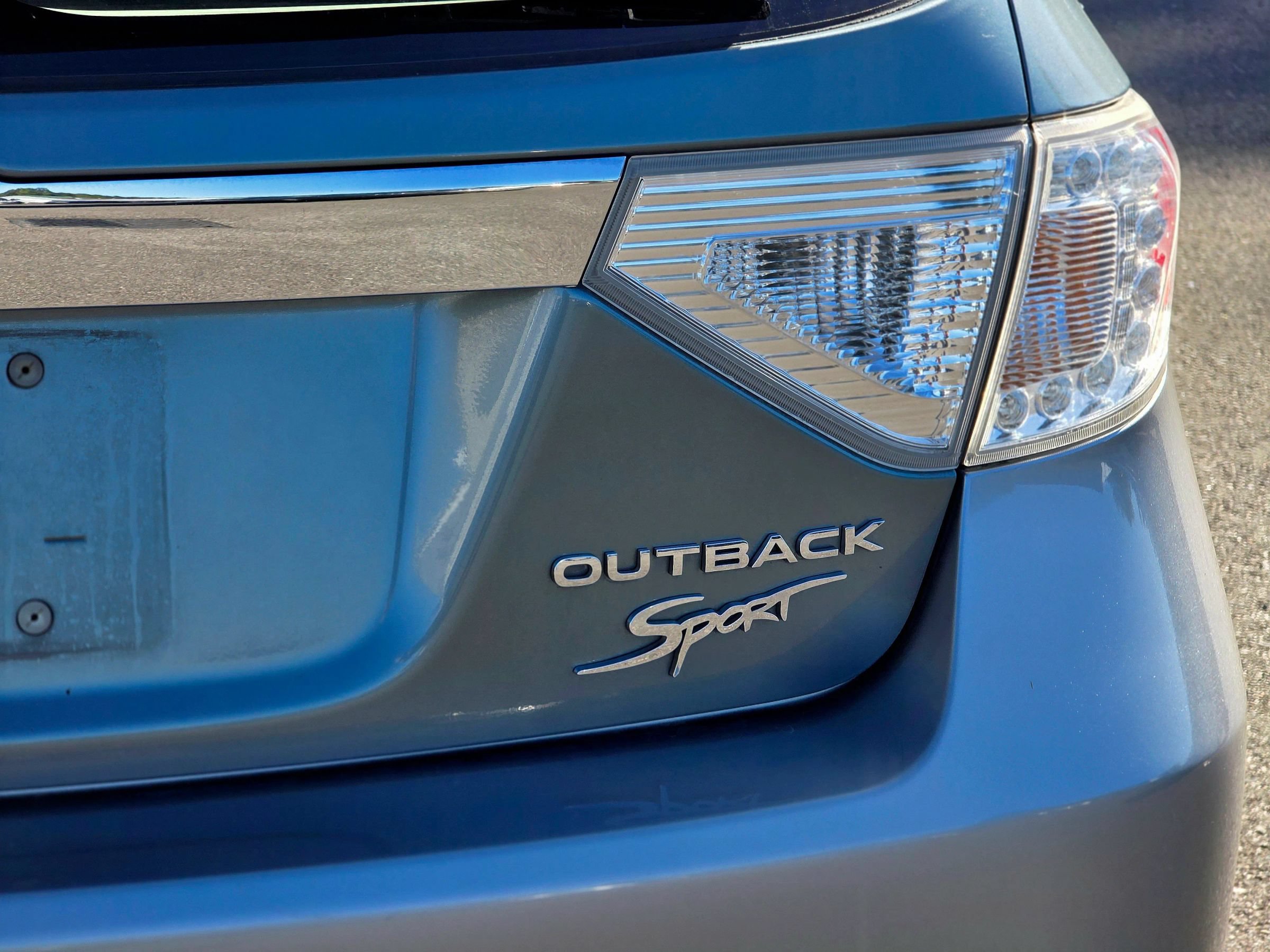 Used 2009 Subaru Impreza Outback Sport AWD/4WD image 10