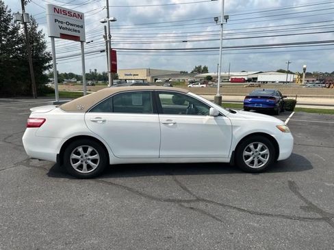 Used 2008 Toyota Camry LE FWD image 8