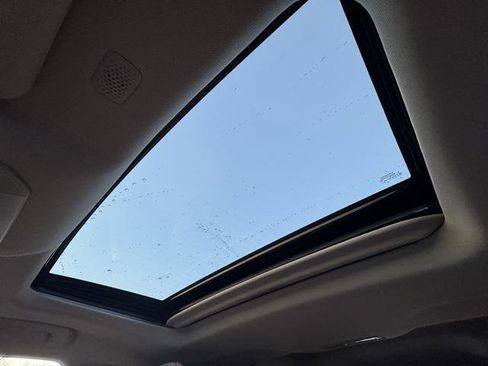 Certified 2021 Toyota Highlander XLE image 31