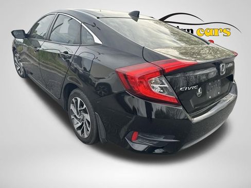 Used 2017 Honda Civic EX image 2