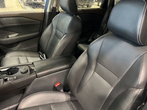 Certified 2023 Nissan Rogue SL w/ SL Premium Package image 5