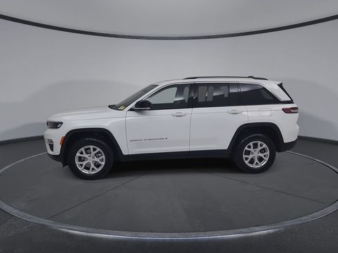 Certified 2023 Jeep Grand Cherokee Limited w/ Luxury Tech Group II AWD/4WD image 11