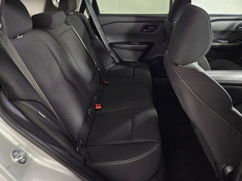 Used 2024 Nissan Rogue S FWD image 25