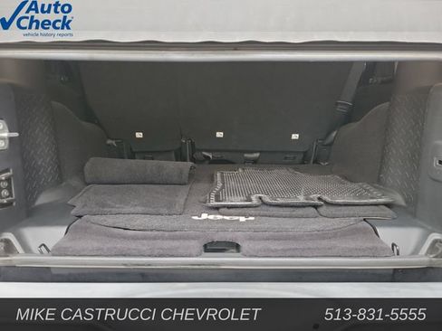 Used 2016 Jeep Wrangler Unlimited Sport w/ Connectivity Group AWD/4WD image 24