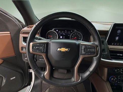 Used 2021 Chevrolet Tahoe High Country w/ Premium Package AWD/4WD image 12