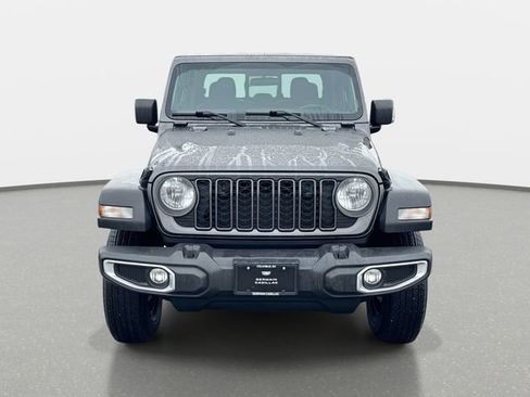 Used 2024 Jeep Gladiator Sport image 7
