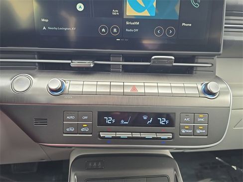 Certified 2025 Hyundai Kona SEL image 18