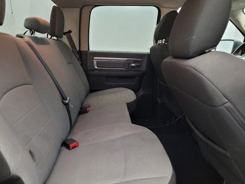 Used 2021 RAM 1500 Classic SLT AWD/4WD image 19