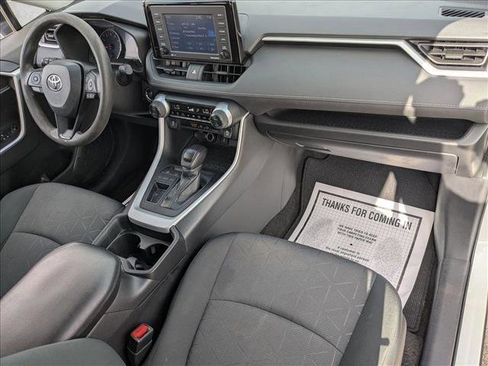 Used 2021 Toyota RAV4 XLE w/ Convenience Package image 19