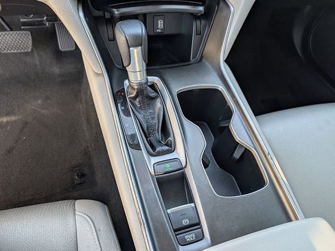 Used 2019 Honda Accord LX image 28