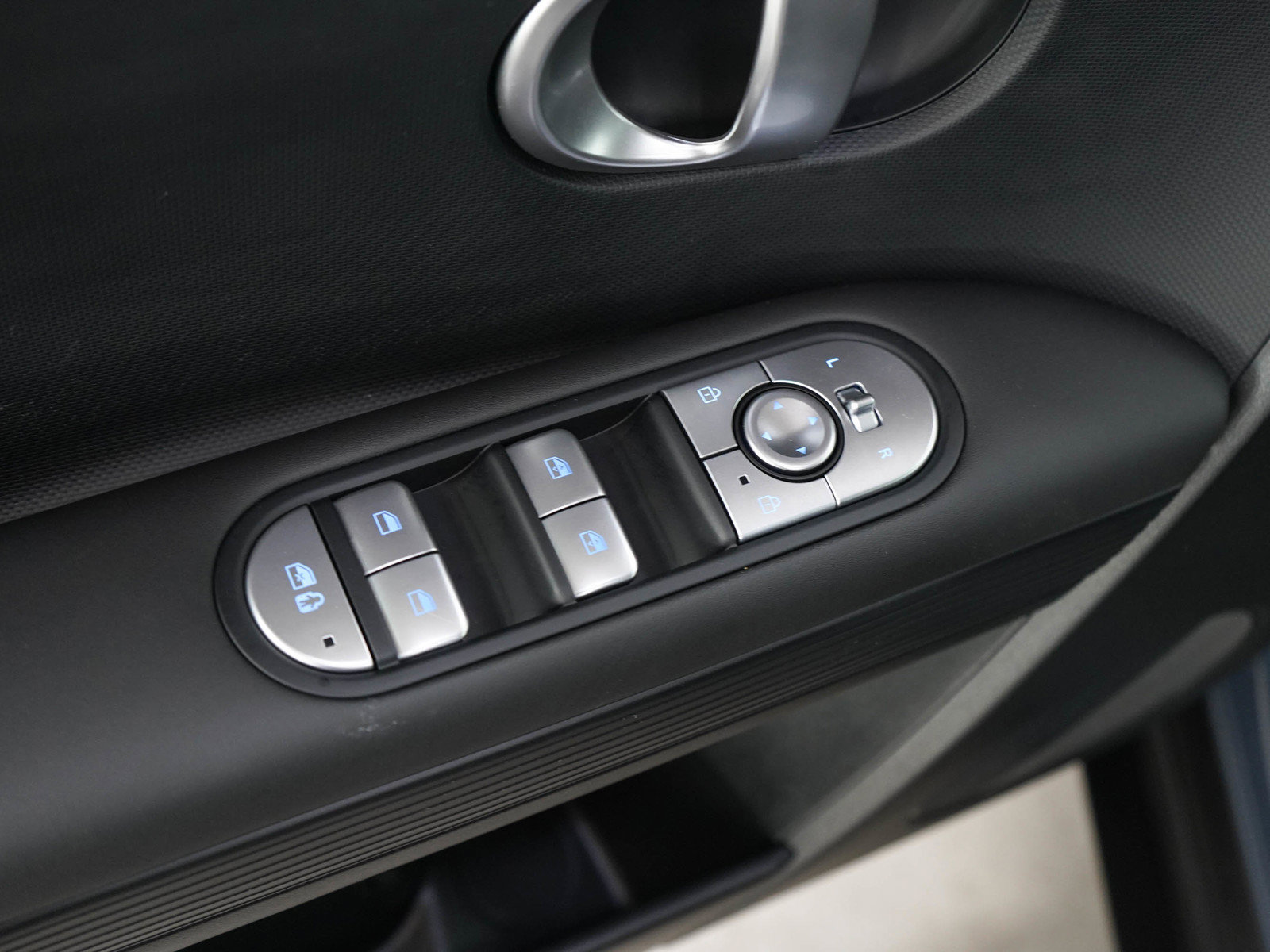 Certified 2024 Hyundai Ioniq 5 SEL AWD/4WD image 19