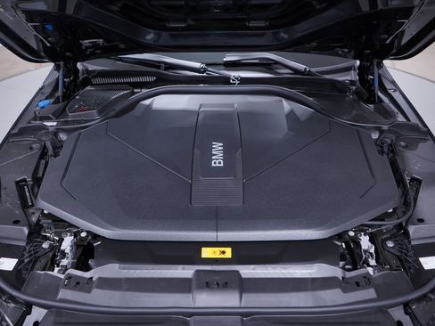 New 2026 BMW i5 eDrive40 w/ M Sport Package image 18