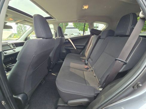 Used 2017 Toyota RAV4 XLE image 18