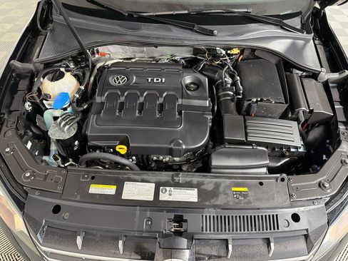Used 2015 Volkswagen Passat TDI SE image 26