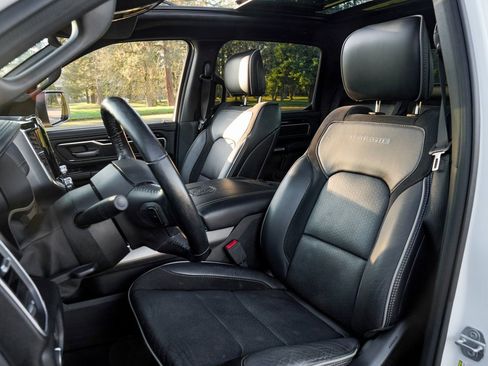 Used 2020 RAM 1500 Laramie image 4