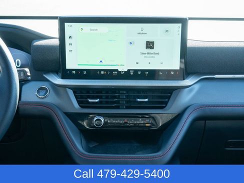 Used 2025 Ford Explorer ST-Line w/ ST-Line Street Pack image 31