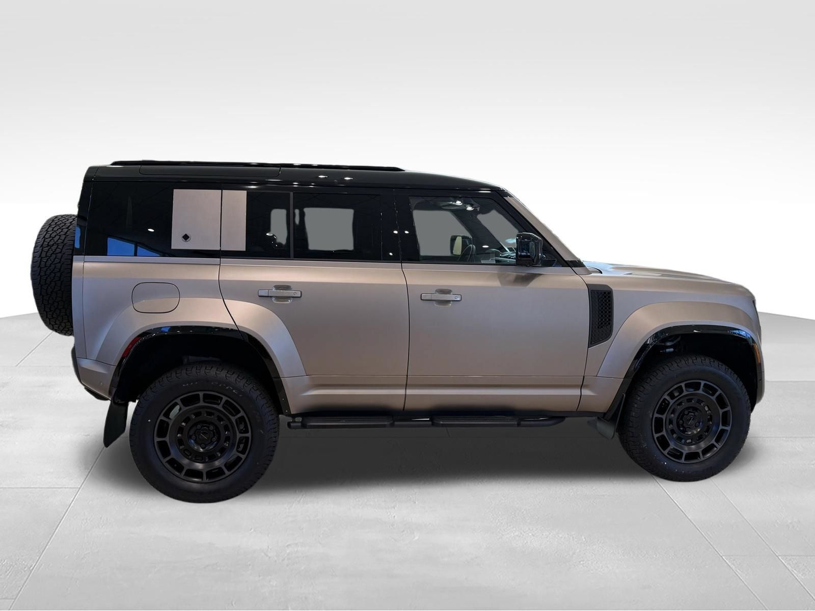 New 2026 Land Rover Defender 110 OCTA AWD/4WD image 7