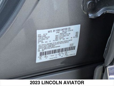 Used 2023 Lincoln Aviator Reserve w/ Equipment Group 201A image 27