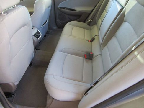 Used 2024 Chevrolet Malibu LT image 14