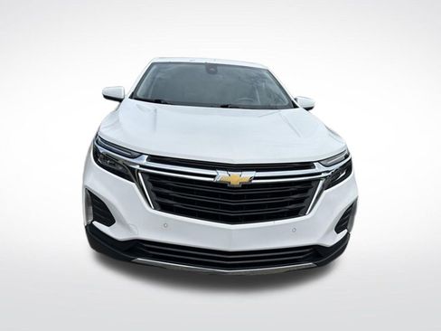 Used 2024 Chevrolet Equinox LT w/ LPO, Floor Liner Package FWD image 9