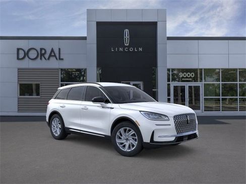 New 2026 Lincoln Corsair Premiere image 7