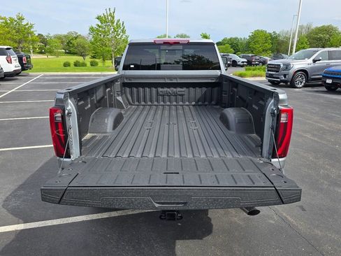 New 2026 GMC Sierra 3500 SLT w/ SLT Premium Package AWD/4WD image 31
