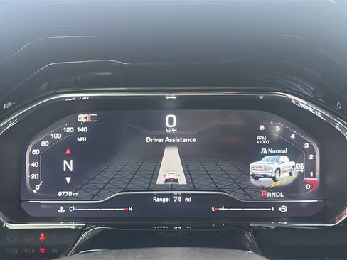 Used 2025 GMC Sierra 1500 Elevation image 17