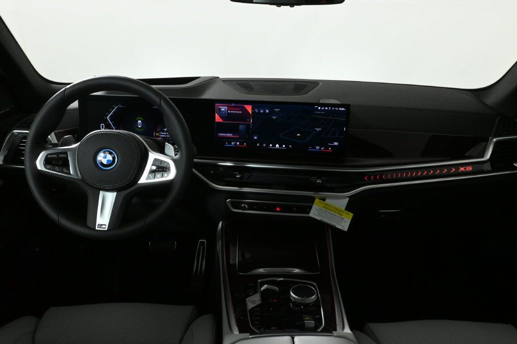 Used 2026 BMW X5 xDrive50e w/ M Sport Package AWD/4WD image 18