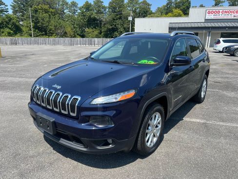 Used 2015 Jeep Cherokee Latitude w/ Cold Weather Group image 1