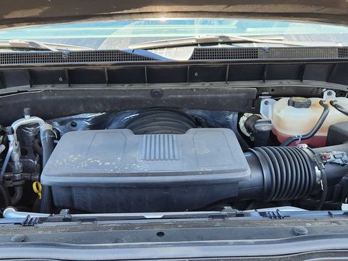 Used 2025 Chevrolet Silverado 1500 LT AWD/4WD image 15
