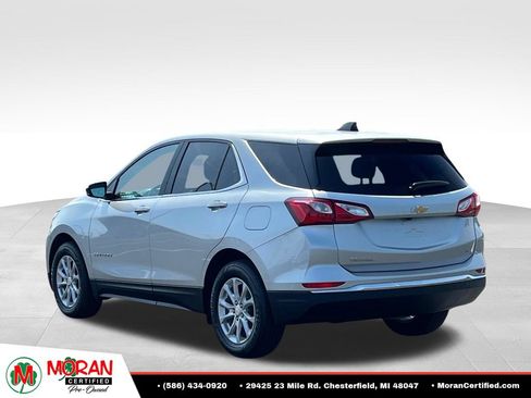 Used 2020 Chevrolet Equinox LT w/ Driver Convenience Package FWD image 4