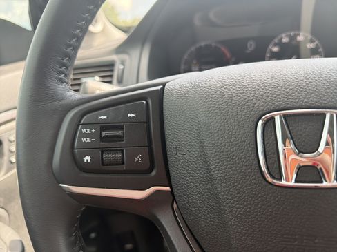 Certified 2025 Honda Ridgeline RTL image 26