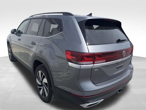 Used 2025 Volkswagen Atlas SE image 21