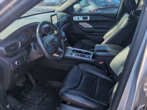 Used 2020 Ford Explorer ST w/ ST Street Pack image 13