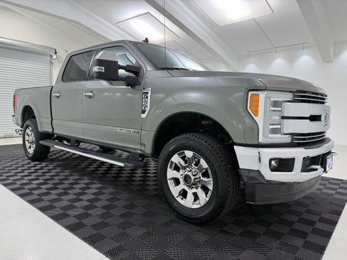 Used 2019 Ford F250 Lariat w/ Lariat Ultimate Package image 1