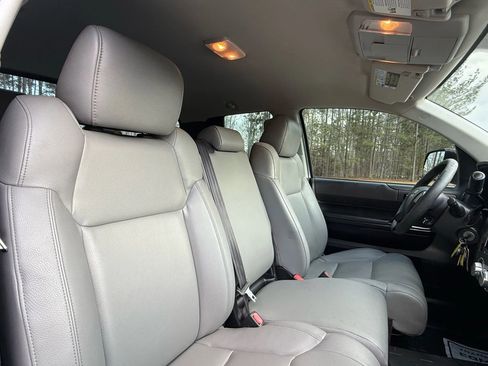 Used 2014 Toyota Tundra SR image 20