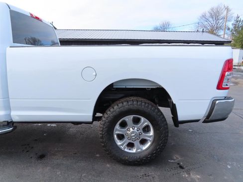 Used 2024 RAM 2500 Big Horn AWD/4WD image 16