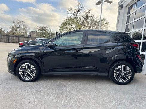 Used 2023 Hyundai Kona SE w/ Cargo Package FWD image 19