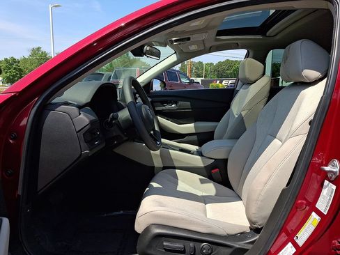 Used 2023 Honda Accord EX image 13